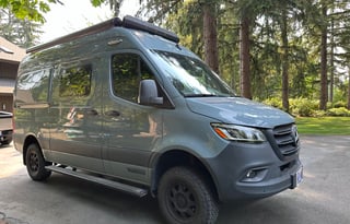 2022 Winnebago Revel 44E
