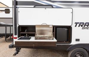 2020 Prime Time RV Tracer Breeze 22MDB