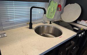 Wolf Pup Bunkhouse • Sleeps 5 • Delivery & Setup