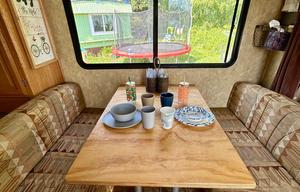 Salome - 2008 Coachman Freelander 24’