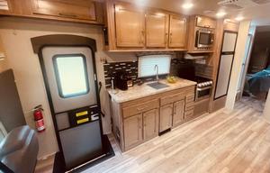 2020 Entegra Odyssey 32' Near Ohio Parks