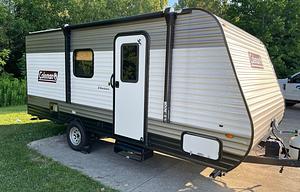 2021 Dutchmen RV Coleman Lantern LT Series 17B