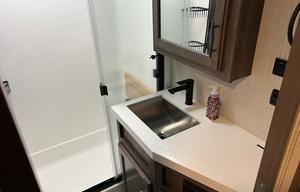 2022 Solitude 378MBS RV rental photo 5