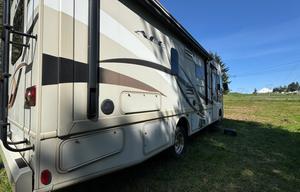 Mountain View Escape 2016 Thor ACE Coach +  Bikes