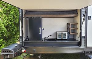 Clubhouse - Ultimate Family Camper