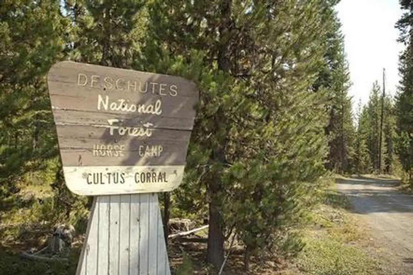 Cultus Corral Horse Camp