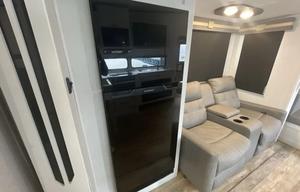 2024 Dutchman Astoria 5th Wheel with Bunkhouse
