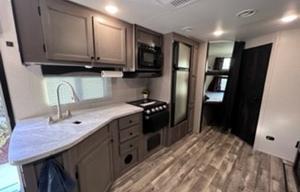 NEW 2022 Starcraft - We deliver to your campsite.