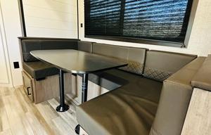 2024 BRAND NEW! Jayco Jay Flight 235MBH
