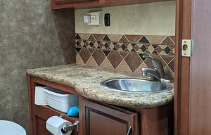 2013 Thor Motor Coach Chateau 28Z
