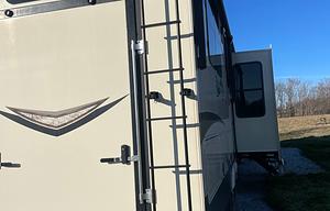 Pet Friendly Grand Glamping