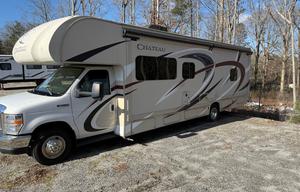 2017 Thor Motor Coach Chateau 31 W RV rental photo 1