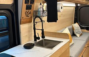 “VANessa” Off-Grid, Pet-Friendly, AC, for 2