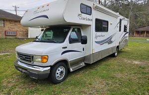 2005 Coachmen RV Leprechaun 317KS Ford 450