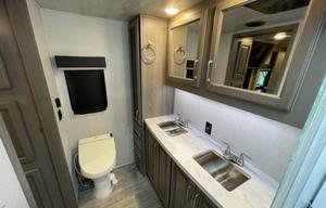 Hannah's Montana - 2021 Keystone RV Montana 3761FL