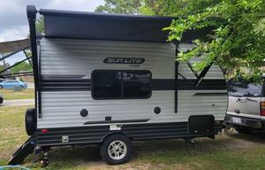 Camp in Comfort - Fully Equipped Sunlite 16BH