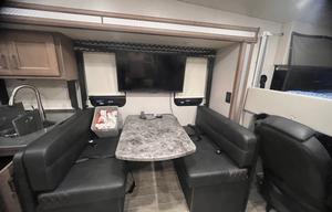 2023 Thor Motor Coach Outlaw 38MB