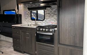 2021 Genesis Supreme 29 CK RV rental photo 18