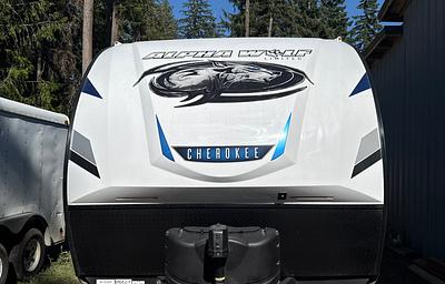 2022 Forest River RV Cherokee Alpha Wolf 26DBH-L RV rental photo 2