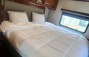 Travel with Ease & Comfort! Pets Welcome