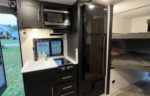 Mighty Mini Retreat: Springdale Mini 1810BH