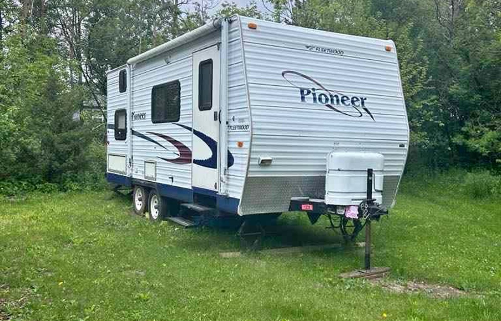 2005 Fleetwood RV Pioneer 180CK