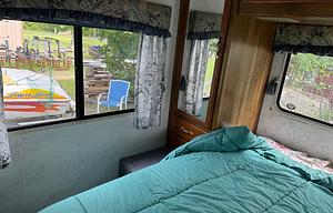 Tom & Sparkle Dog’s RV Rental!
