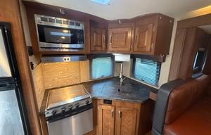 2018 Lance Travel Trailers 2285 RV rental photo 6