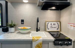 2022 Jayco Jay Flight SLX 7 184BS RV rental photo 18