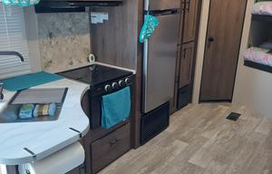 2021 Prime Time RV Avenger ATI 28DBS