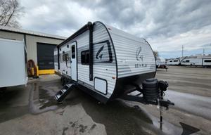 NEW 2026 Go Play Getaway: Straight-Line Camping