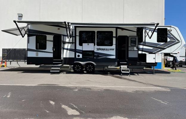 2020 Momentum M-Class 351M RV rental photo 1