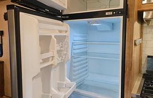 Finger Lakes RV Rentals "Solaire"
