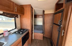2014 Eclipse Attitude Pro-Lite Toy Haulers 23FBG RV rental photo 7