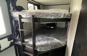 2022 Jayco Jay Feather 24BH