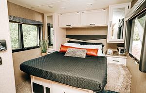 Beautiful 2020 ACE Thor Pet friendly!