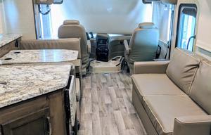 2019 Jayco Alante Sleeps 8 Comfy! Bunkhouse! Kids!