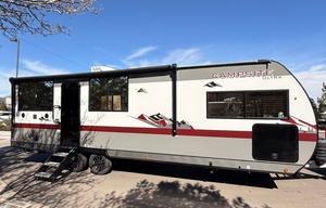 Ultra Light Camper 2026 | King Bed | Dog Friendly