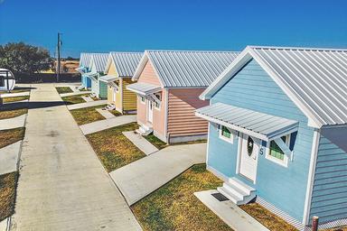 LAKE DEWBERRY RV RESORT
