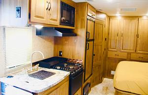 Mercedes Coachmen RV Prism 2200FS