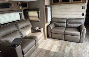Forest River Rockwood Ultra Lite 2902SW
