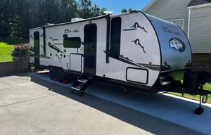 Elite Escape RV Rentals Co.   -   Delivery Only