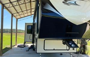2015 Coachmen RV Brookstone 325RL