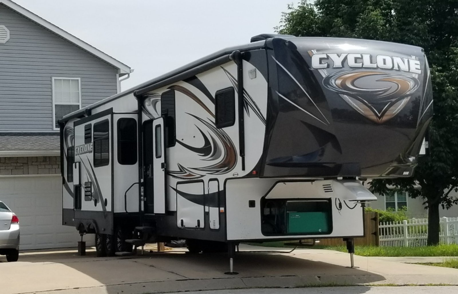 2014 Heartland Cyclone 4000