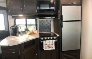 Family Adventure Awaits 2020 Keystone Springdale