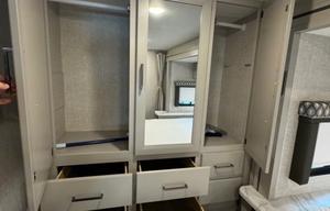 2025 American Coach Thor Motor Coach geniva RV rental photo 17
