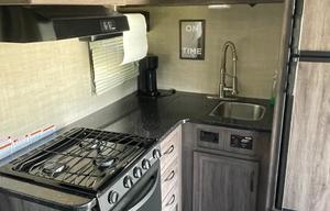 2019 Pacific Coachworks Blazen 28FS