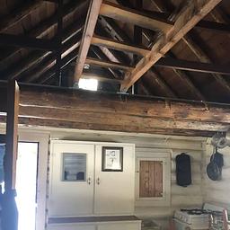 CHALLENGE CABIN Interior