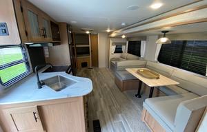 2022 Prime Time RV Avenger 27DBS