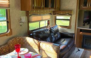 FIFTH WHEEL 37 Ft 2015 Prime Time Crusader Bunk HS